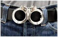 Gürtelschnalle Handcuffs