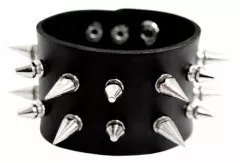2 Row Wristband Black Killer Studs