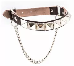 Leder Stiefelbänder in braun mit Pyramidennieten