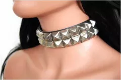 Pyramidennieten 2-reihig Leder Choker