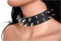 Killer Studs 2-row Leather Choker